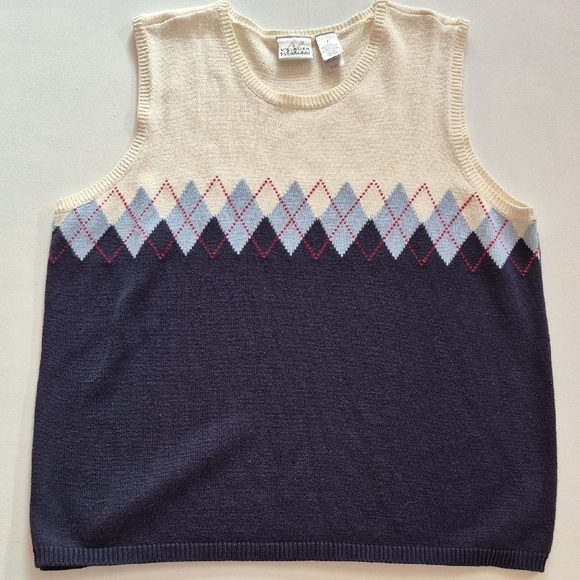 HOLIDAY SALE Liz Claiborne Vintage Argyle Sweater Vest - Picture 1 of 4